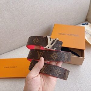 Louis Vuitton Women’s Brown and Pink Monogram Belt